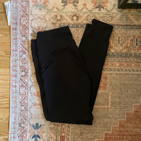 Black leggings from Athleta - Picture 2 of 5